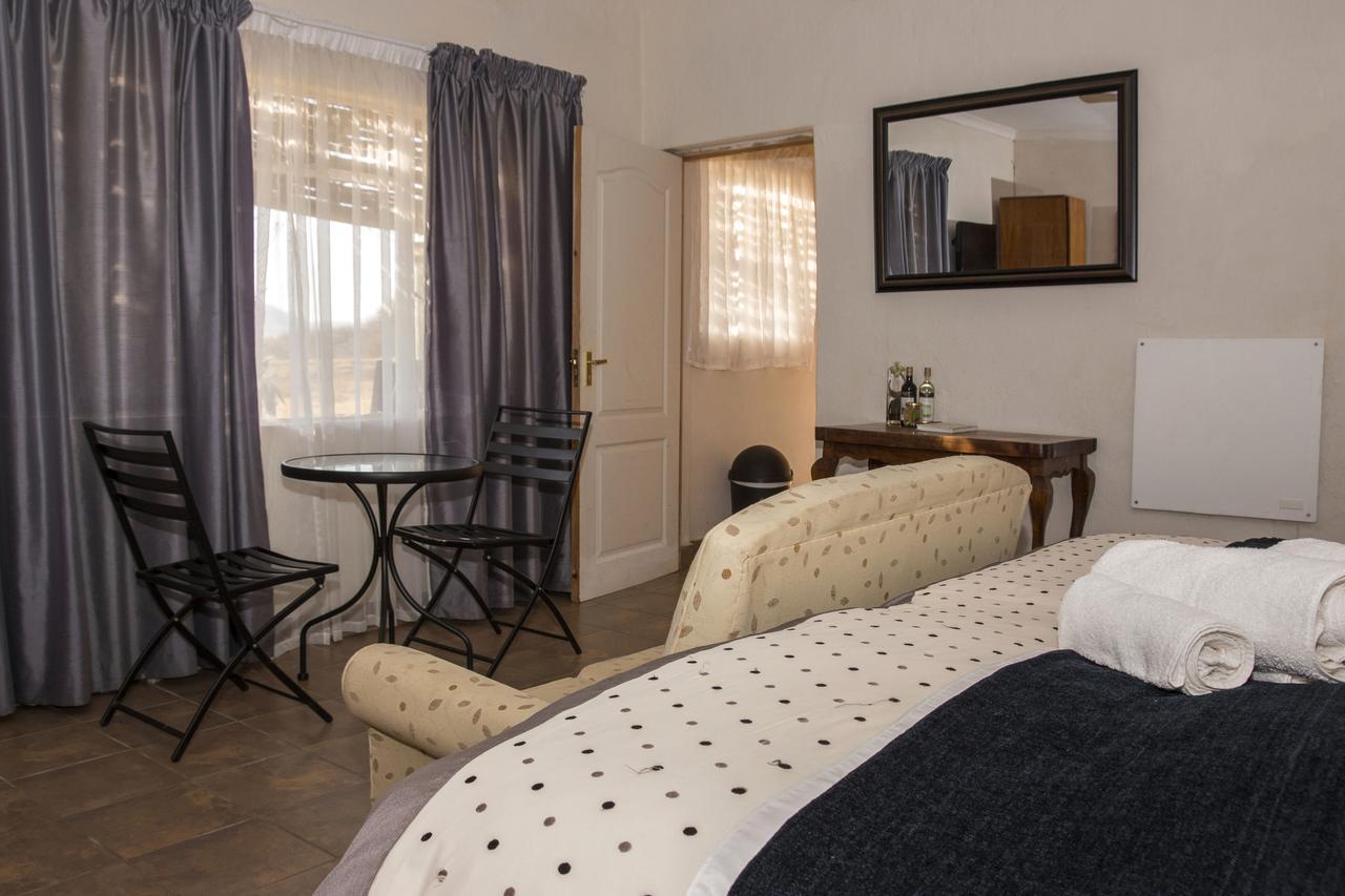 Drakensberg Bush Lodge And Backpackers Winterton Bagian luar foto